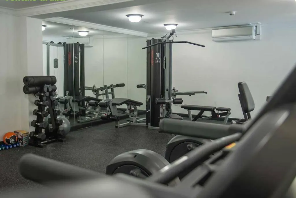 Spacious Condo With Private Terrace & Pool 棕榈滩 公寓