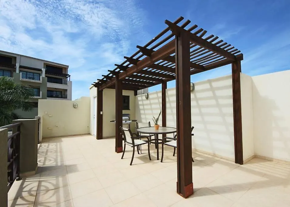 Spacious Condo With Private Terrace & Pool 棕榈滩 阿鲁巴岛